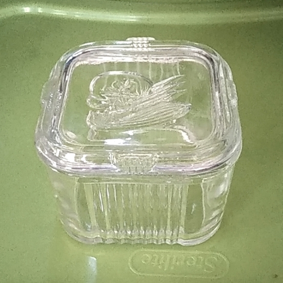 Vintage Anchor Hocking Refrigerator Bowl  approx 4x4 x2 1/2" clear - Picture 1 of 4